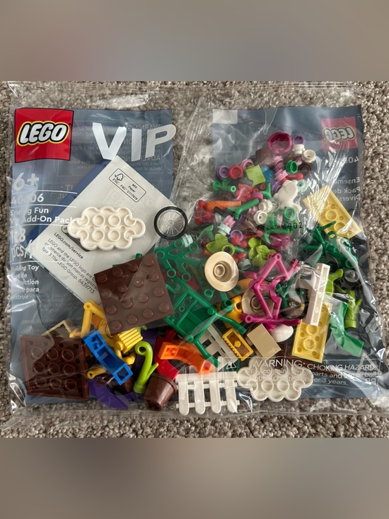 Lego Other - LEGO VIP Spring Fun Add On Pack
